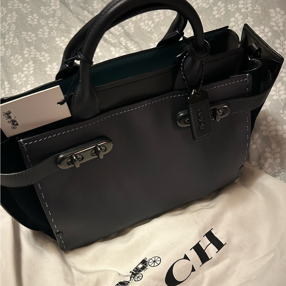 NWT Coach 1941 Double Swagger 26818